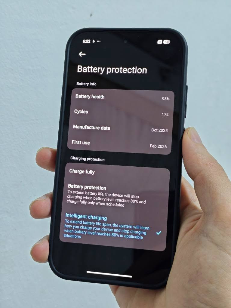 Poco f8 pro 5g

نرخ تەنها ٦٨٥ هەزار 🔒
%99 خاوێن بیعەب بەزەمانی یەک هەفتە 
پاتری 98
تا ٥سالی تر ئەپدەیتی بۆ دێ 
ڕام 12+12و 512 گێگا
اsnapdrago  8Elite 
پاتری   6210 و 100وات
کامێرای بێحل و  30x zoom
پەپجی ١٢٠  fps 
کارتۆنو کەڤەری ئەسلی لەگەلە 

*********** وەتسئەپ
گەیاندن بەردەستە دخان, السليمانية
