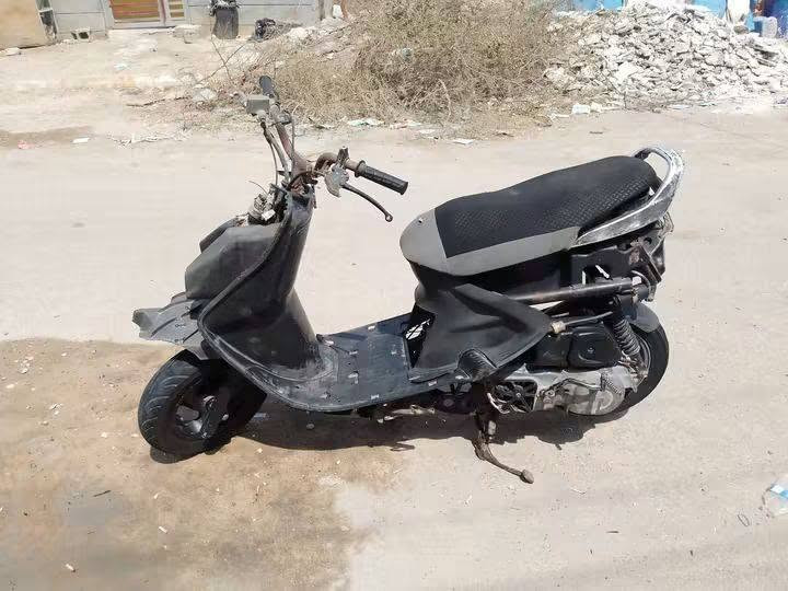 فراشه للبيع شغاله المكان الشطره بحي التجار....السعر اب ١٣٠ أو بيها مجال قليل الشراي/***********
