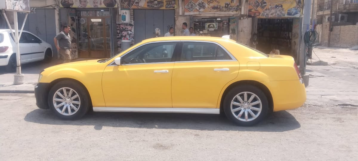للبيع اوباما 12 اصل 
رقم بغداد بسمي تحويل ثاني يوم 
سياره بيها فقط جاملغ الامامي طكه ابو تكتك وبدلته كير مكينه تبريد حداديه كلهن بشرط كفاله 
عنوانها بغداد 

رقمي ***********
