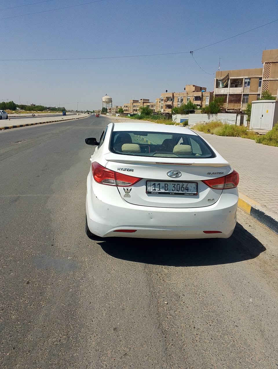 للبيع سياره النترا موديل ٢٠١٢ خليجي فول بصمه ابواب بصمه تشغيل باسمي محرك ١٨٠٠ دوش تخم تاير تبريد ثلج  فتحه مكفوله من الضربه والصبغ والتبديل عدى طخطخات غير مصلحه رقم تلفوني *********** مكاني المحموديه
