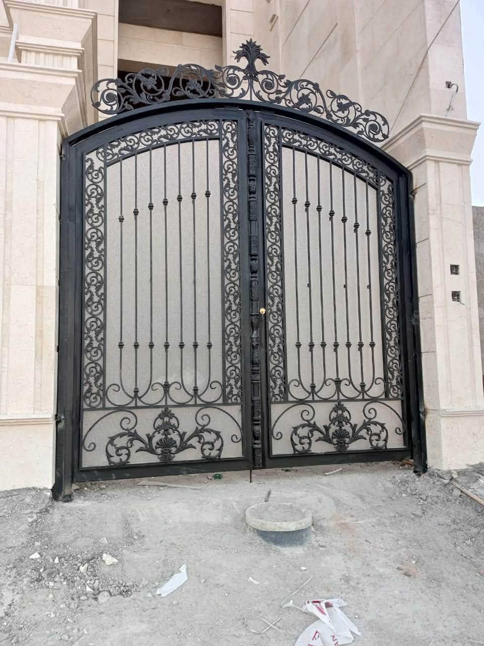 سلام عليكم 
أبواب خارجية راقي ونازك وجميل 
من الخزرجي للحديد الصناعي
نجف الاشرف حي الحرفيين
واتساب سيد زمن
***********
***********
