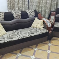 طقم ٥قطع • قنفات ٣ • كراسي ٢