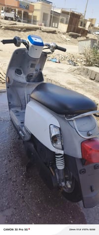 بوليس مسطرة • ٢٠١١ • مكفولة