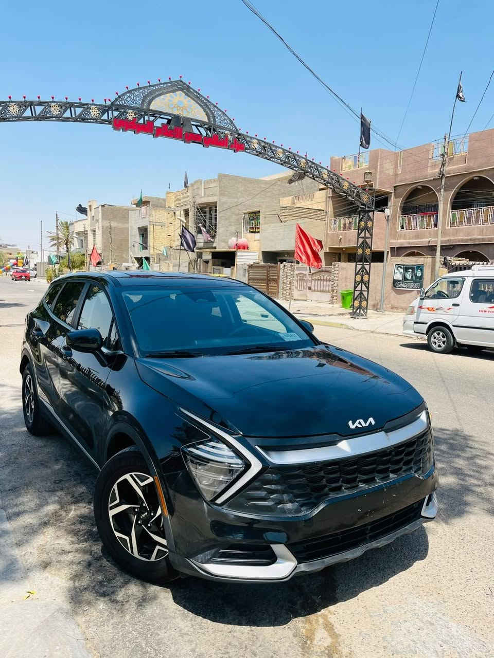 السلام عليكم سبورتج 24 دخول جديد منفيست باسمي حادثها بنيد فقط  بدون ايرباك جميع الايرباكات سليمة تبريد راديترات بلادي لغد شاصي مكفول

المواصفات
ويل كب 
 رادار امامي 
تبريد قطعتين
حساسات خلفية 
قيادة ذاتية
توقف ذاتي 
تنبيه عند مغادرة المسار
كروس سرعة
وضعيات قيادة
تدفئة كشنات
تدفئة ستيرن
كامرة دواره 

سيارة جاهزة وكاملة بدون نقص

السعر 160 بيها مجال بسيط

بغداد تقاطع درويش ***********
