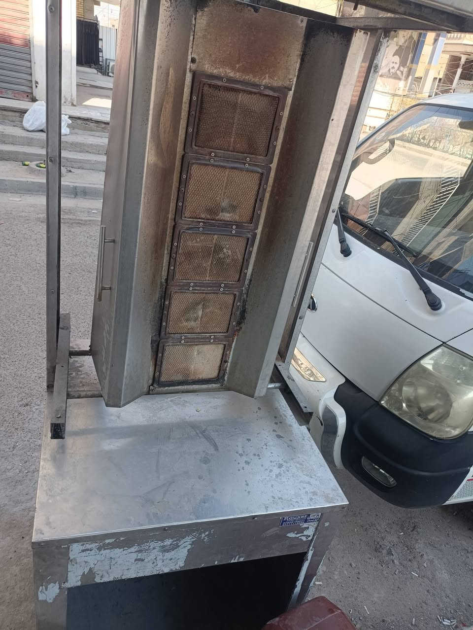 شويه كص استعمل قليل شغل درجه اولى سعرها 300 وبيها مجال ***********
