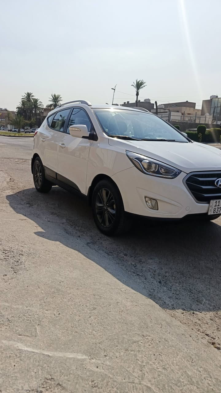 السلام عليكم للبيع توسان خليجي ٢٠١٦ رقم بغداد بسمي السياره مكفوله من الحادث بيه بنيد تبديل فقط الباقي كله كفاله مكينه ٢٠٠٠ دوش مكفوله من الفتح على وظع الشركه كير حداديه تبريد مكفوله تبريد قطعتين كامره وباقي الموصفات المعروفه السعر١٣٩ بيه مجال للستفسار *********** بغداد الطالبيه
