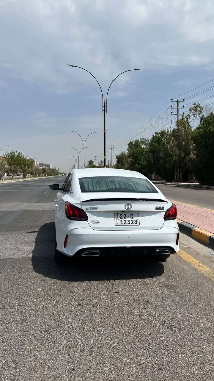 ام جي 5 شكل الجيتي
موديل 2025 كير عادي 
ماشيه 25 الف كم
بيها الجاملغ الامامي الايمن مبدل نفس اللون بدون صبغ السيارة 
رقم اربيل 
المواصفات:
بصمة دخول وتشغيل 
كاميرا خلفيه 
حساسات خلفيه
لايت زينون 
بك لايت ليد
السعر 95 ورقه 
للاستفسار: ***********
