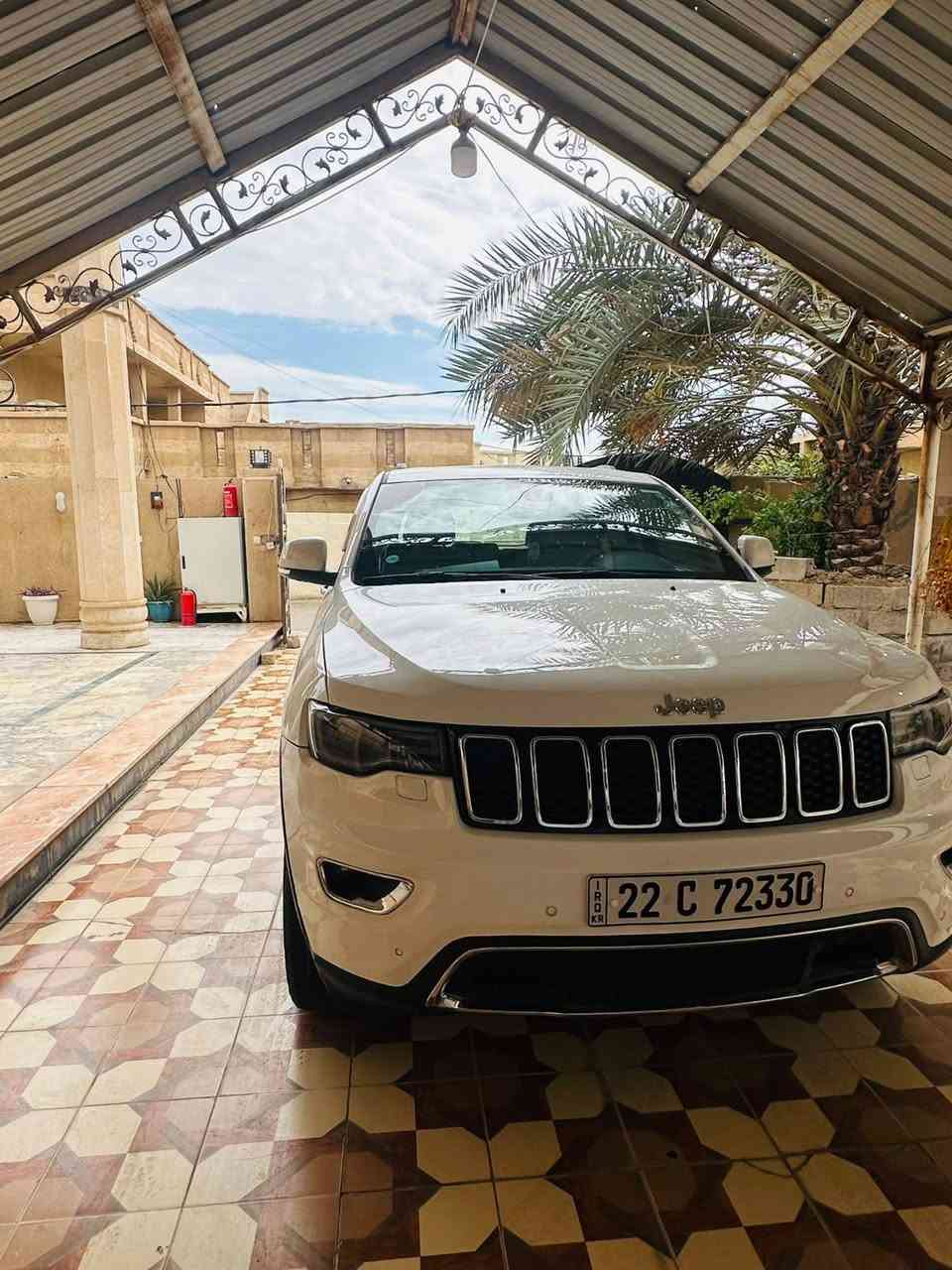 سلام عليكم
للبيع جيب جراند شيروكي 2018 فوول مواصفات لمتيد بلاس خليجي رقم أربيل رقم جديد سنويه جديده السياره نظيفه بيه برأس البنيد شبر صبغ والباب الورى السايق بيه شبر صبغ  سياره ماشيه 79 ميل مكانه : صلاح الدين -
الضلوعيه
للأستفسار الاتصال عل رقم : ***********
