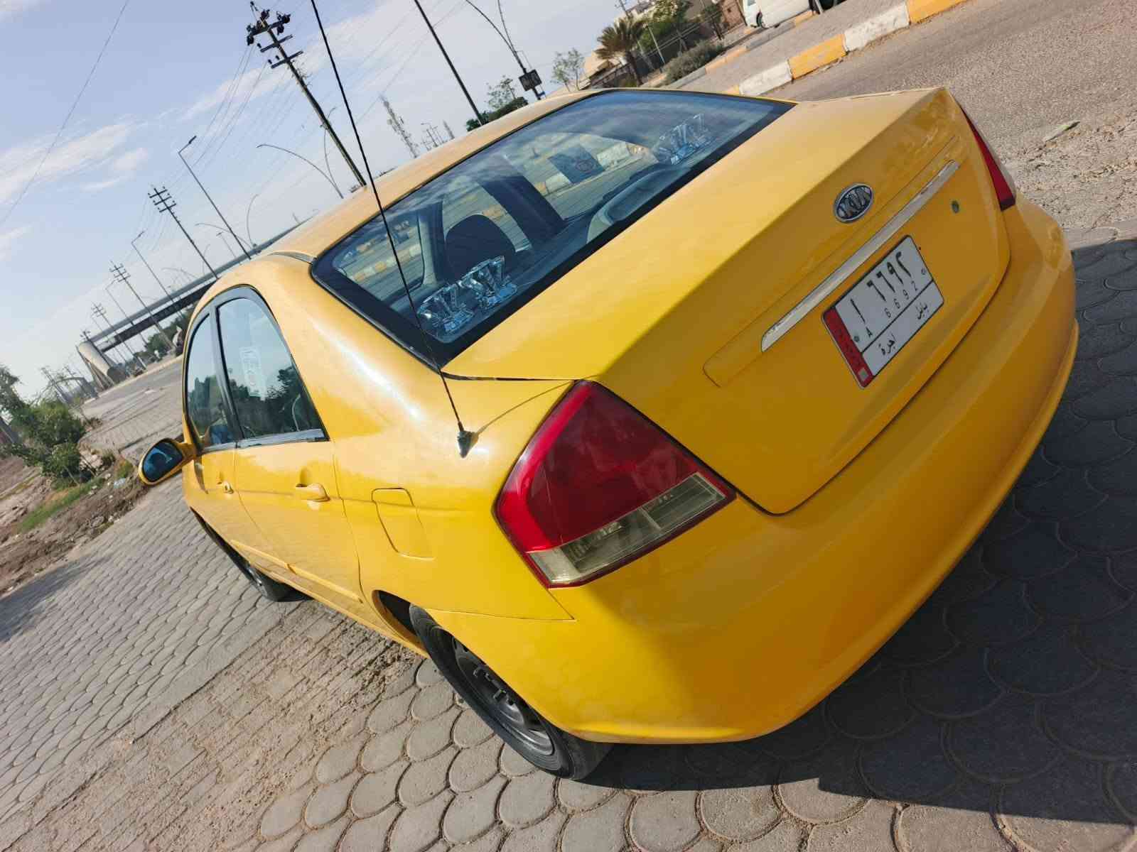 السلام عليكم كيه سبكترا 2008 ضرره فقط ضربه بل جنطه خفيفه الغود  شواصي صفاح  حوض مكفولات مكينه كير مكينه 2000 مكفولات تخم تاير نضيف حداديه حلوه شاشه سستم سماعات  سنتر لوك عدد 2 شغال تبريد فقط غاز هيئه وغرامه صفر  مكان سياره كربلاء قرب جامعه راعيه جاري ابو سنوية السعر مال بيع 60 بيه مجال ***********   اسيا ***********اثير
