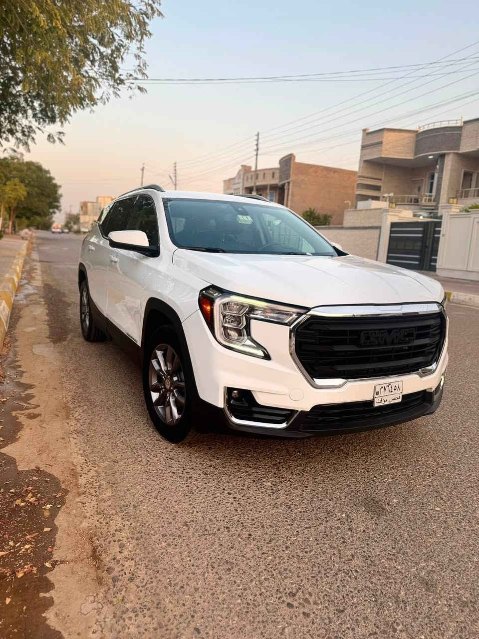 2023 GMC TERRAIN
مواصفات SLT 
ماشيه 52 ميل
حادثها خلفي ومقدمه البنيد فقط 
السياره تترقم بغداد 
مكانها بغداد 
سعرها بلاش 13.000$ وبي مجال بسيط 
***********

