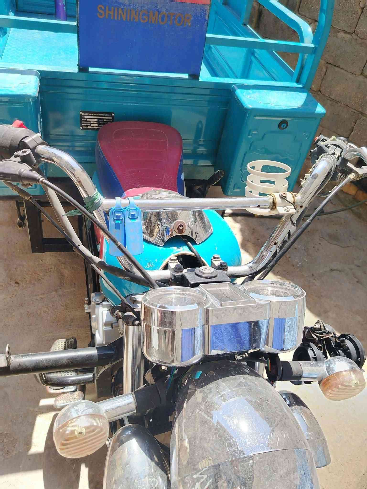 السلام عليكم
ستوته للبيع موديل 23كفاله عامه زيرو مكاني حله بابل مامتواجد عل فيس السعر 3ملايين وبيه مجال قليل الشراي يتصل ***********
