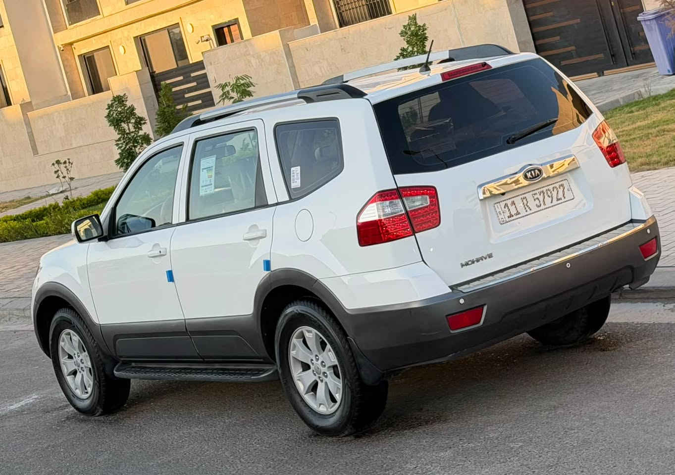 للبيع مهافي موديل 2012 ماشيه 140خليجية مكفولة عدا شبر صبغ بلجاملغ مكينة ٦ سلندر ٧ راكب ٣قطع تبريد تحكمات جيهتين حاكية حساس خلفي شاشة كامرة دوارة كشنات اشاير بلمري مري شفط  بكلايت لد فتحه سلايت  ويل كب يدات نيكل داخل صاج منضومة زنون وبيهة مواصفات اكثر مكينة وكير خير من الله صدر امامي وخلفي جدد تبريد ثلج تخم تايرات جدد كهربائيات كلهة شغالة سياره جاهزه من كل شي اي نقص مابيهة سعر 129$ وبيهة مجال بصيط للستفسار*********** عنوان بغداد العامريه رقم بغداد الدولي الجديد

