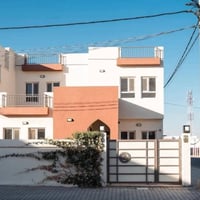 مجمع بوابه النجف • ١٦٠م • ٣ غرف