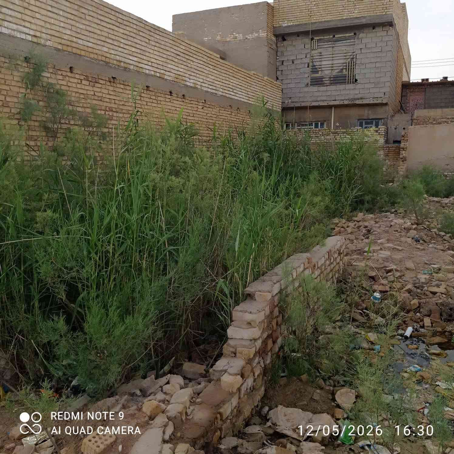البيع منطقه ب١٤الف الحسنيه شارع نادي 
١٠٠متر ٢٣وبيه مجال 
***********

نص مكتوب في الصور:
- REDMI NOTE 9 AI QUAD CAMERA 12/05/2026 16:30