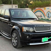 رانج روفر موديل  ٢٠١٢  لون اسود   داخلة لون وردي كلش حلو بلادي  بيه مر...