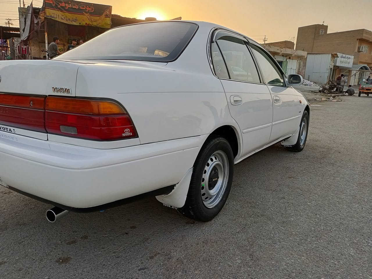 السلام عليكم كورله للبيع موديل 94رقم بغداد سياره مكفوله كفاله عامه ماعده الصبغ مكينه كير حداديه جاهزات تخم تاير  تبريد شغال مكان واسط النعمانيه ***********
