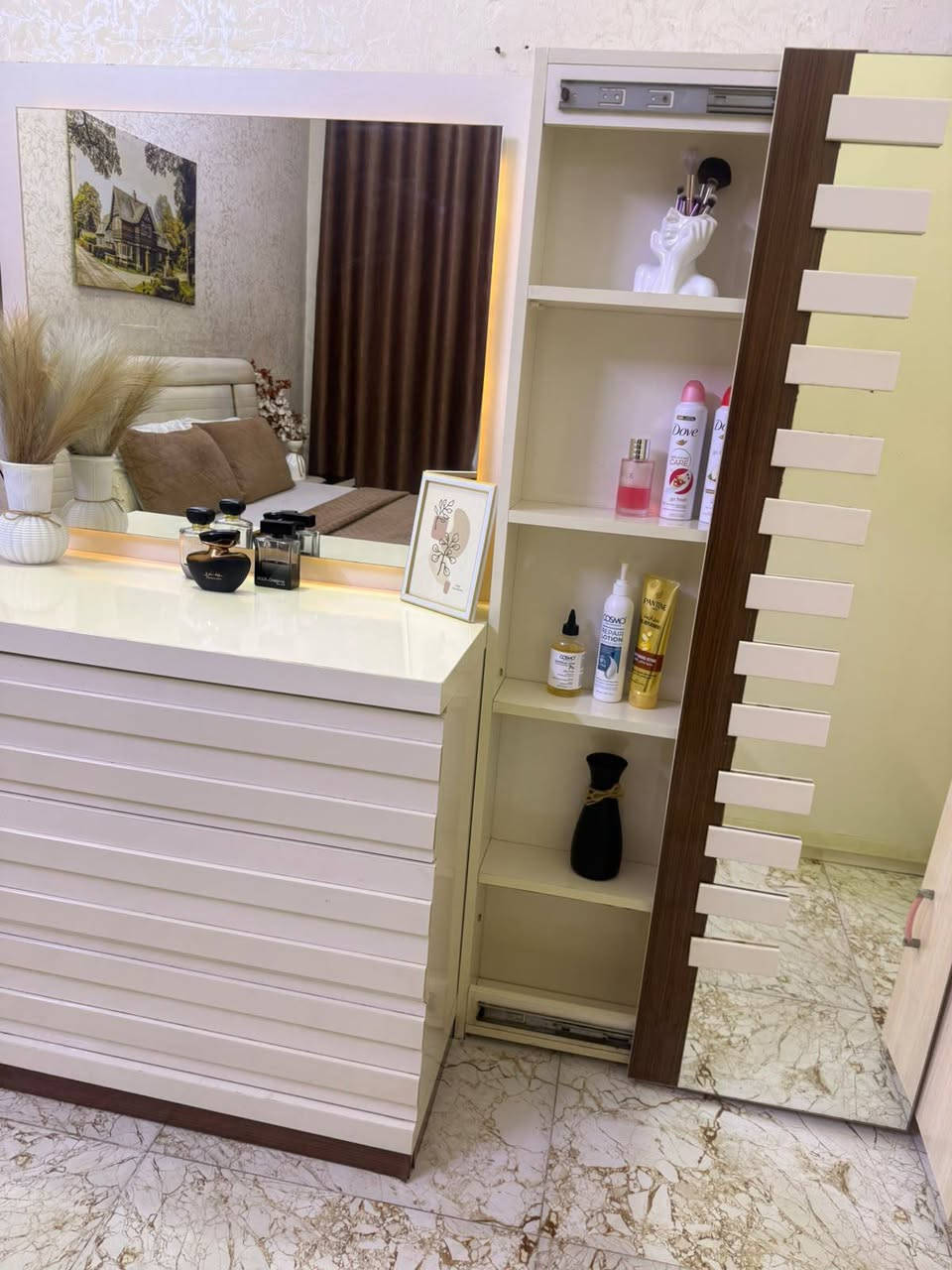 غرفه تركيه ٨ قطع  صبغ حراري سرير مخزن جك  اناره شغاله مابيها اي ضرر. مكان بغداد أي استفسار خاص
