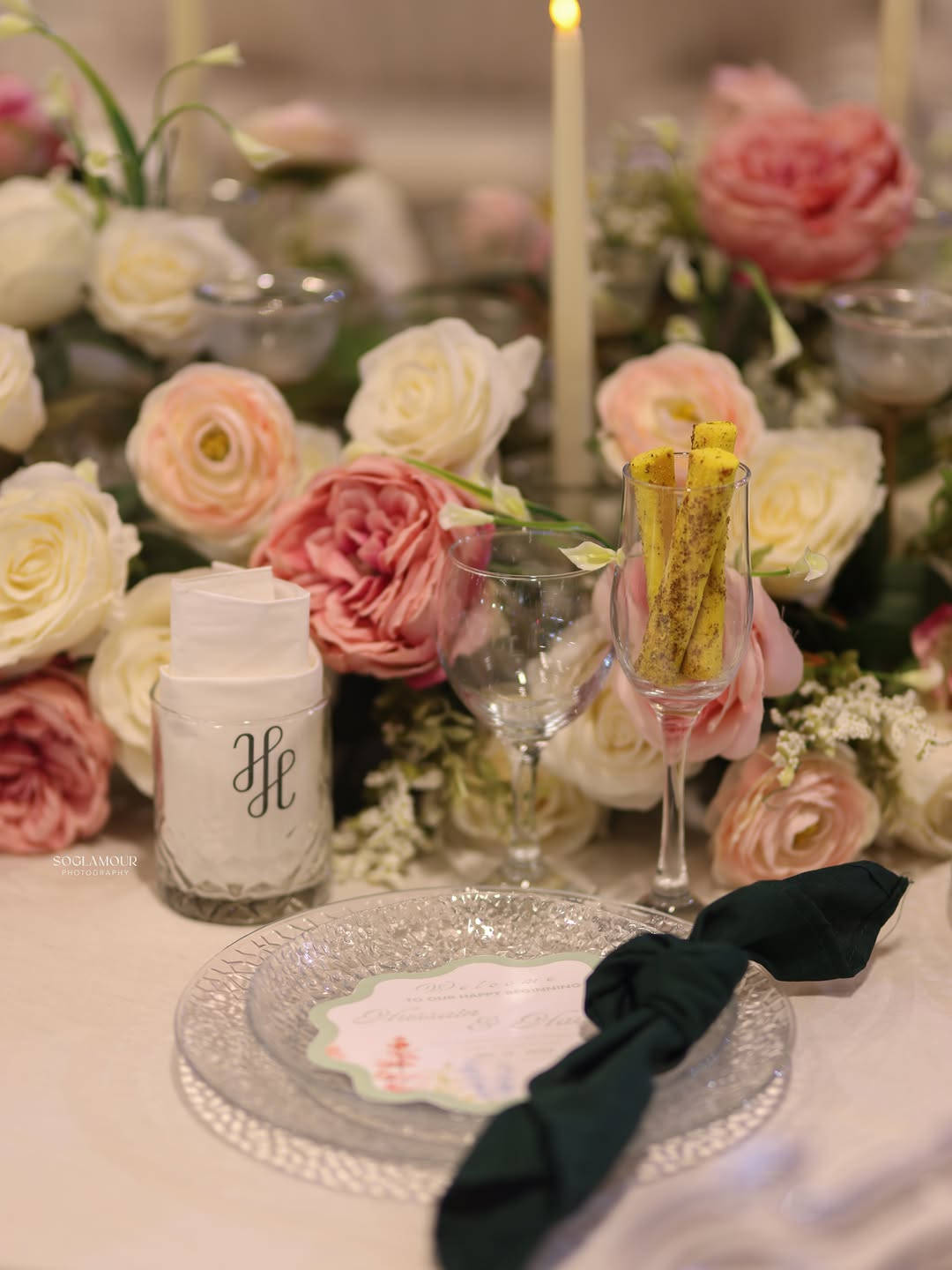 Your #fairytailwedding inspo ✨

نص مكتوب في الصور:
- SOGLAMOUR
- PHOTOGRAPHY
- SOGLAMOUR PHOTOGRAPHY