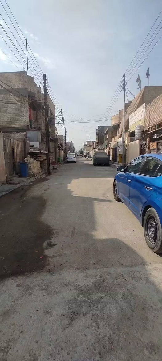 السلام عليكم توفرة عندي قطعه ارض طابو زراعي سند 25 طابو الخلاني سند وكاله موجودات مساحه 180متر /جبهه 8/نزال23 --/منطقه كامله كل الخدمات  مي مجاري كهرباء تبليط مكان القطعه بلديات الضباط خلف الصحفيين قرب مدرسه زين القوس منطقه حي الامير للاستفسار اكثر *********** الرد واتساب ماسنجر
