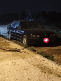 بي ام دبليو 525 • داخل جلد • رقم بغداد