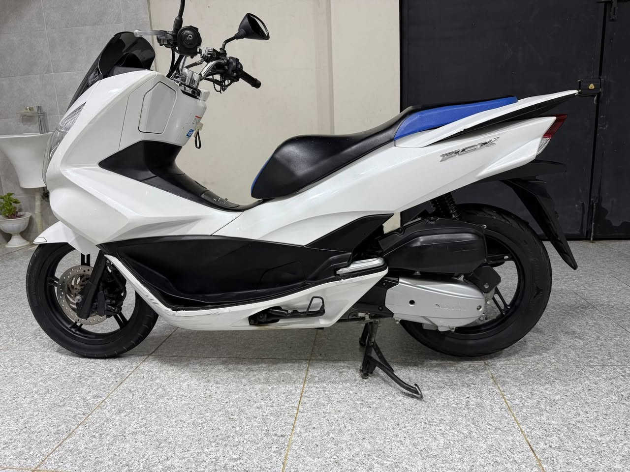 Pcx جيل ثاني للبيع ياباني كفالة بيها شخوط قليله بالكفر  سعرها 13$ قفل
*********** واتساب
ديالى الخالص
