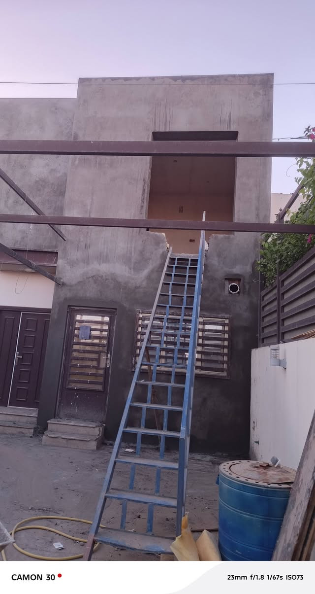 كادر عمل لبخ متفرغ حالياً شرط استلام مهندس***********

نص مكتوب في الصور:
- CAMON 30 23mm f/1.8 1/67s ISO62
- CAMON 30 23mm f/1.8 1/100s ISO106
- CAMON 30 • 23mm f/1.8 1/100s ISO139
- CAMON 30
- 23mm f/1.8 1/67s ISO73