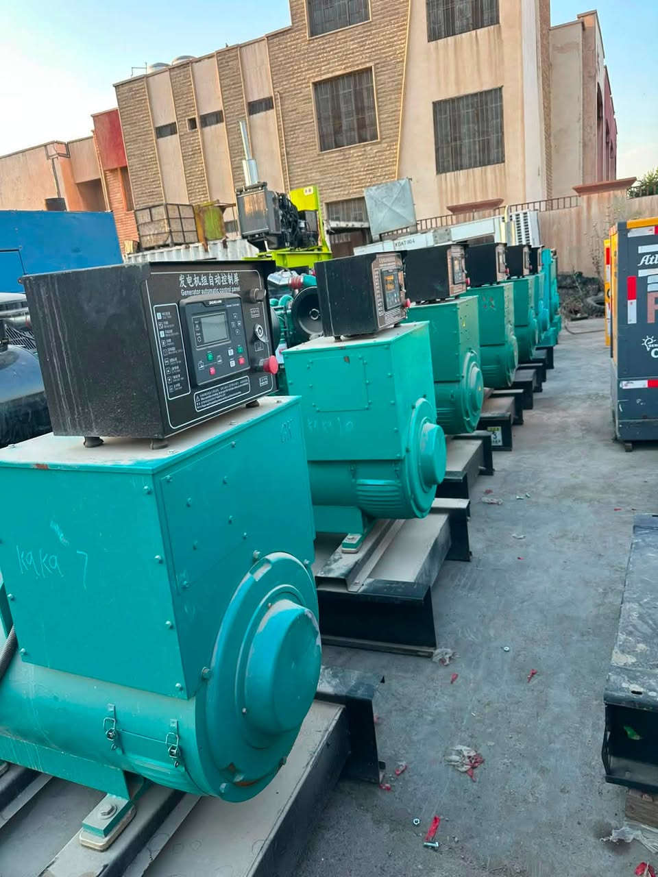 السلام عليكم
كمنز 250kva 
ساعات العمل. زيروو 
نظام اوتو حمايه فول اوتماتيك
وضع بلاد شركة  
أربيل صناعه جنوبيه 
نظام اوتو حمايه فول اوتماتيك
وضع بلاد شركة  
🚚يوجد توصيل الى جميع المحافظات وبضمان🚚
🚚كياندن هةية بو هةموو شاركان بةكرينتى🚚
 للاستفسار:
 ابو علي 
***********
***********
***********
