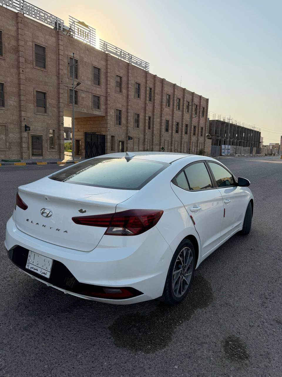 النترا مديل 2020 محرك 2000 دوش كير AT 
مابيه ضربه ولا حادث بيه فقط بارد بدون دواخل
*********** البصرة, العراق
