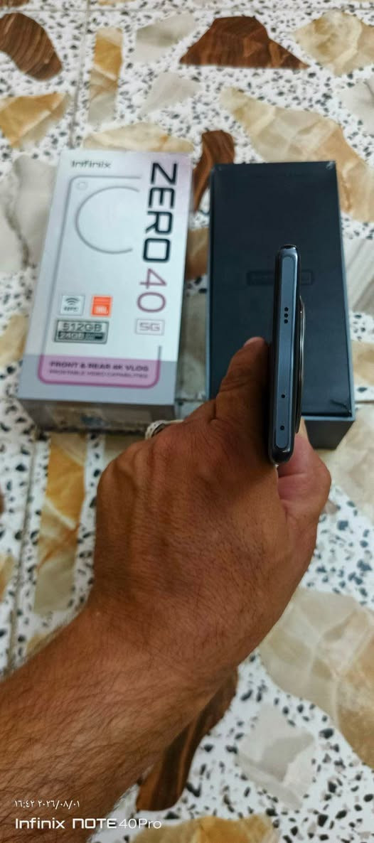 جهاز للبيع زيرو 40 جي فايف
ذاكره 512 .
جهاز ميحتاج احجي مواصفاته .
جهاز عباره عن مواصفات .
جهاز استخدام قليل جداً 
كامل ملحقاته شاحنته ماشحنت بيه .
السعر 360 الف مكاني فلوجة حي الشهداء 
اتصال ***********
