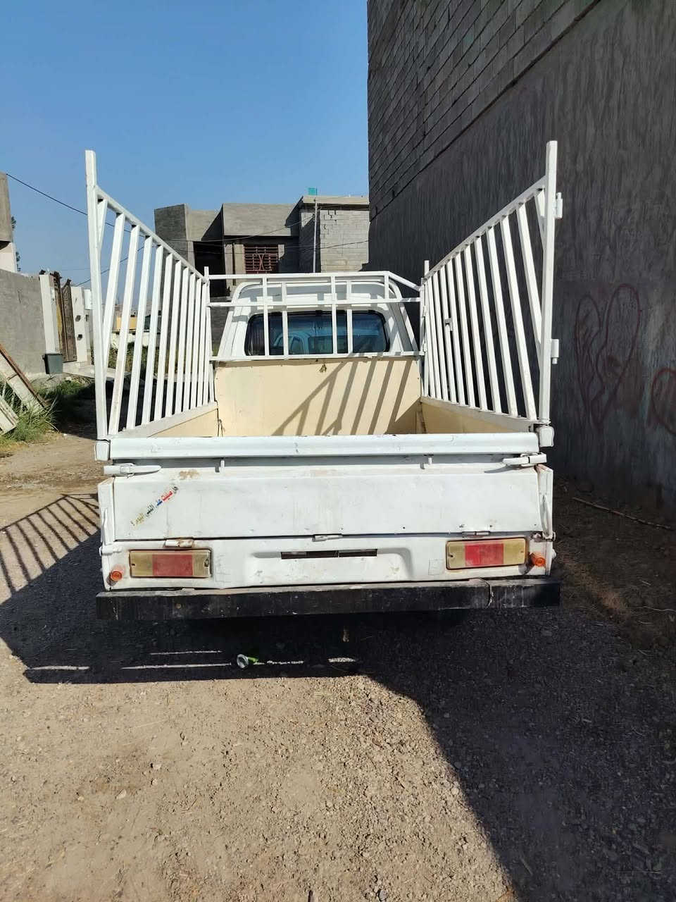 فاو البيع بيهه وراق كير محرك واكسل شرط كامله بكان بلد  سعر 16 بيهه مجال مكلف بنشر انتصل عله صاحب رقم ***********

