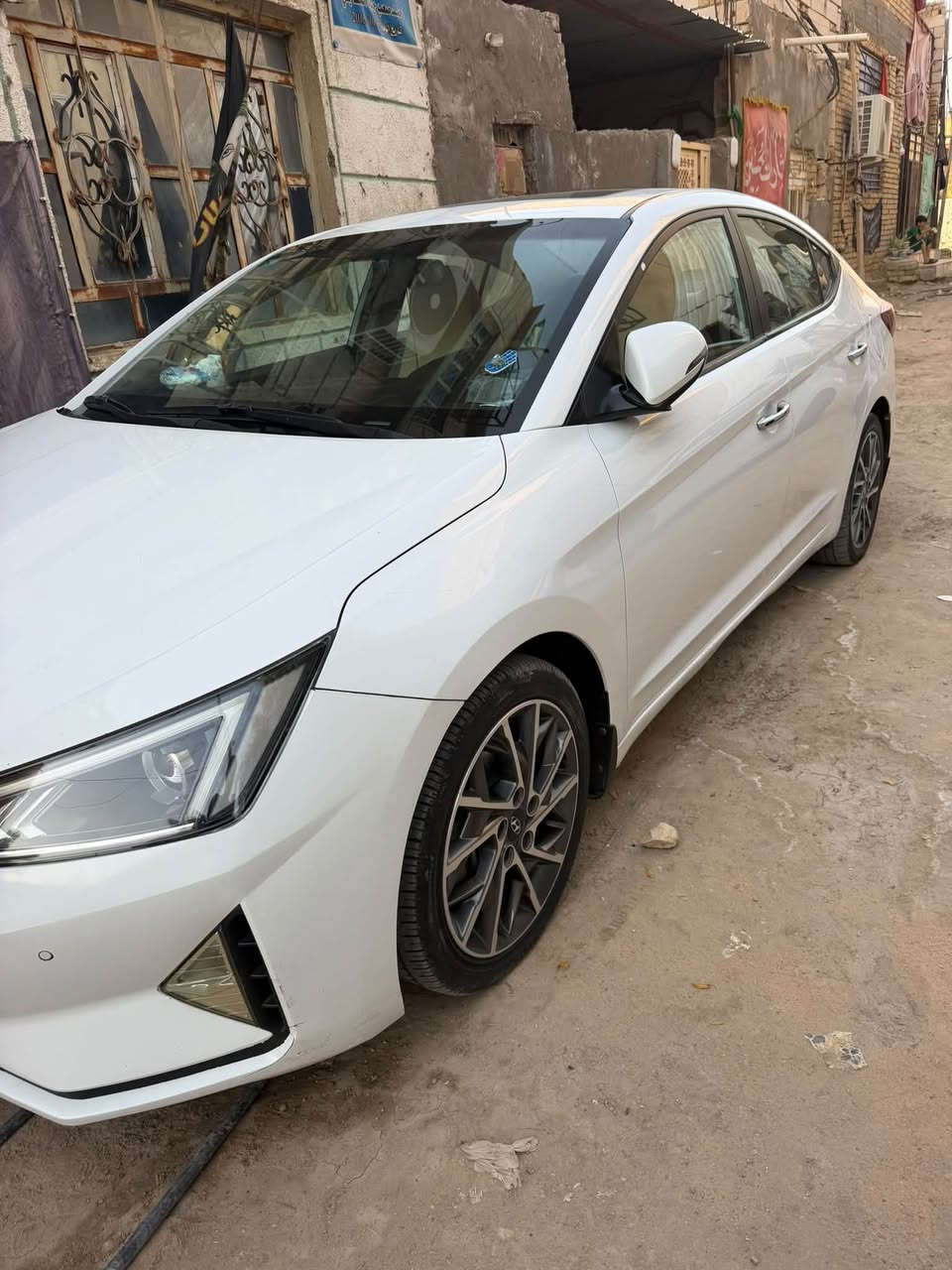 السلام عليكم النترا 2019 خليجي ماشية 190000KMفول مواصفات فتحة بصمة  شاشة وكامرة خلفي وامامي وحساسات خلفي وامامي وكشنات جلد تبريد قطعتين مري شفط  اشارة ترحيب دواخل بيجي وصاج بيها بارد فقط لاتبديل ولاضربة ولاصبغ والسونار مرفق بالصور رقم بابل انكليزي صاحبها بالناصرية تحويل مباشر هزة جديدة والسيارة جاهزة محرك كير حدادية تبريد مكاني ناصرية مركز *********** السعر 145 وبيها مجال قليل
