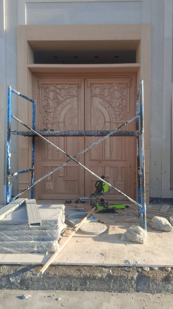 نجارة الخير والبركة لعمل الابواب والملابن الرئاسية داخل وخارج الموصل للتواصل 0772693262او ***********

نص مكتوب في الصور:
- الرسام والنحات الأكاديمي last seen today at 6:58 PM ستاذ مبشر هذا الباب مال الاستقبال الداخلي هسه خلينا هيكل مغسلة فتعارض مع فريم الباب بحكم المساف ما اريد انحف من المغسلة اكدر اعرض فريم الباب على كامل الجدار اللي حواليه حتى اتخلص من هذا العيب 3:10 PM يعني هيج 3:28 PM ها ستاذ مبشر؟ 5:27 PM 0:16 5:49 PM هو شوكت التركيب