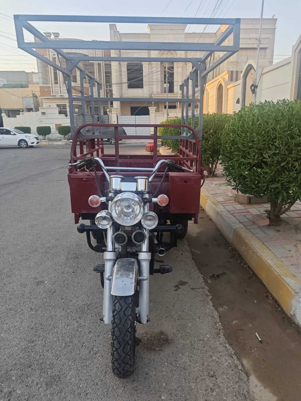 السلام عليكم
ستوته للبيع نظيفه المكان رمادي 
للتواصل واتساب ***********
