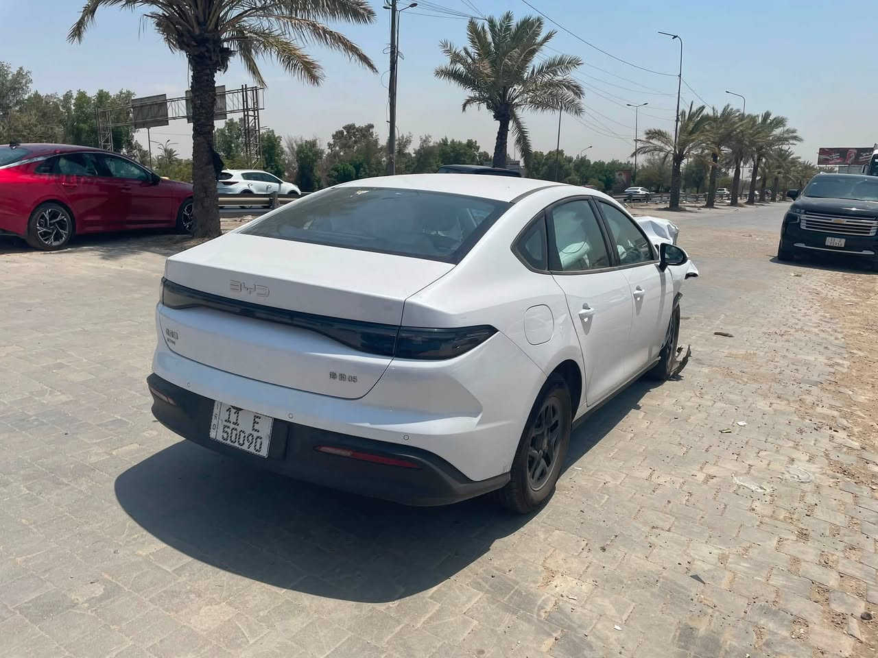 السلام عليكم سيل فايف حادث للبيع السعر ١١ مليون  كراده ***********
