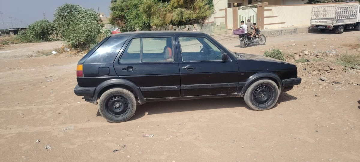 كولف للبيع موديل ١٩٩١ بلاديه بدون صبغ السيارة خير من الله السعر ٢٣ مكان كركوك عمل شعبي رقم صلاح الدين مشروع وطني ***********
