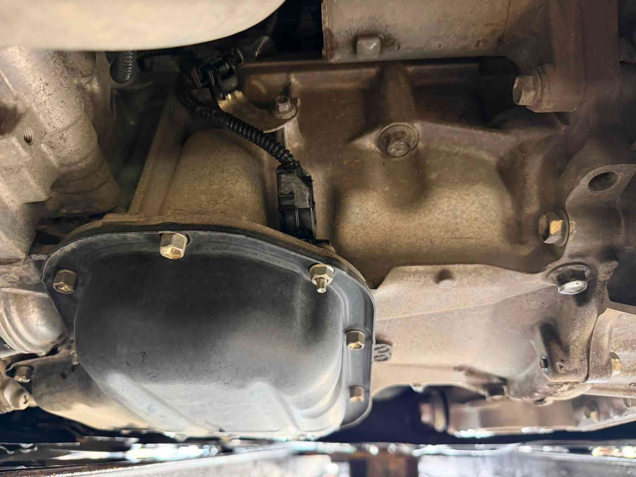 TOYOTA COROLLA  SE 2023

تويوتا كورلا بانزين 2023

المسافة المقطوعه 40 الف مايل

اللون :- سمنتي 

الموديل 2023

المحرك2000

الحادث : صبغ قبق جنطه و باب 

   مكفوله شواصي و لغود 

فتحة كرستال ثلاث حركات 

شاشة كبيره انفكيشن. 

رادار امامي 

 مانع تصادم

تصحيح مسار

مانع انزلاق

تحديد مسرب .

نقطة عمياء .

مثبت سرعة

هاند بريك كهربائي 

كاميرا خلفيه

كراسي مخمل 

طارة مدفية .

كراسي مدفية

بصمه أبواب

بصمه تشغيل

تحكم ستيران

اضويه اماميه زنون LED

كشافات ضبابي LED 

اضويه خلفيه LED

نظام GPS+ خرائط 

3 انظمة قياده Sport /ECO / Normal

كندشن مركزي امامي  

بلوتوث 

مدخل AUX + USB

السيارة مرتبه 

العنوان بغداد الكراده ش62

السعر : 148وبي مجال  

***********
