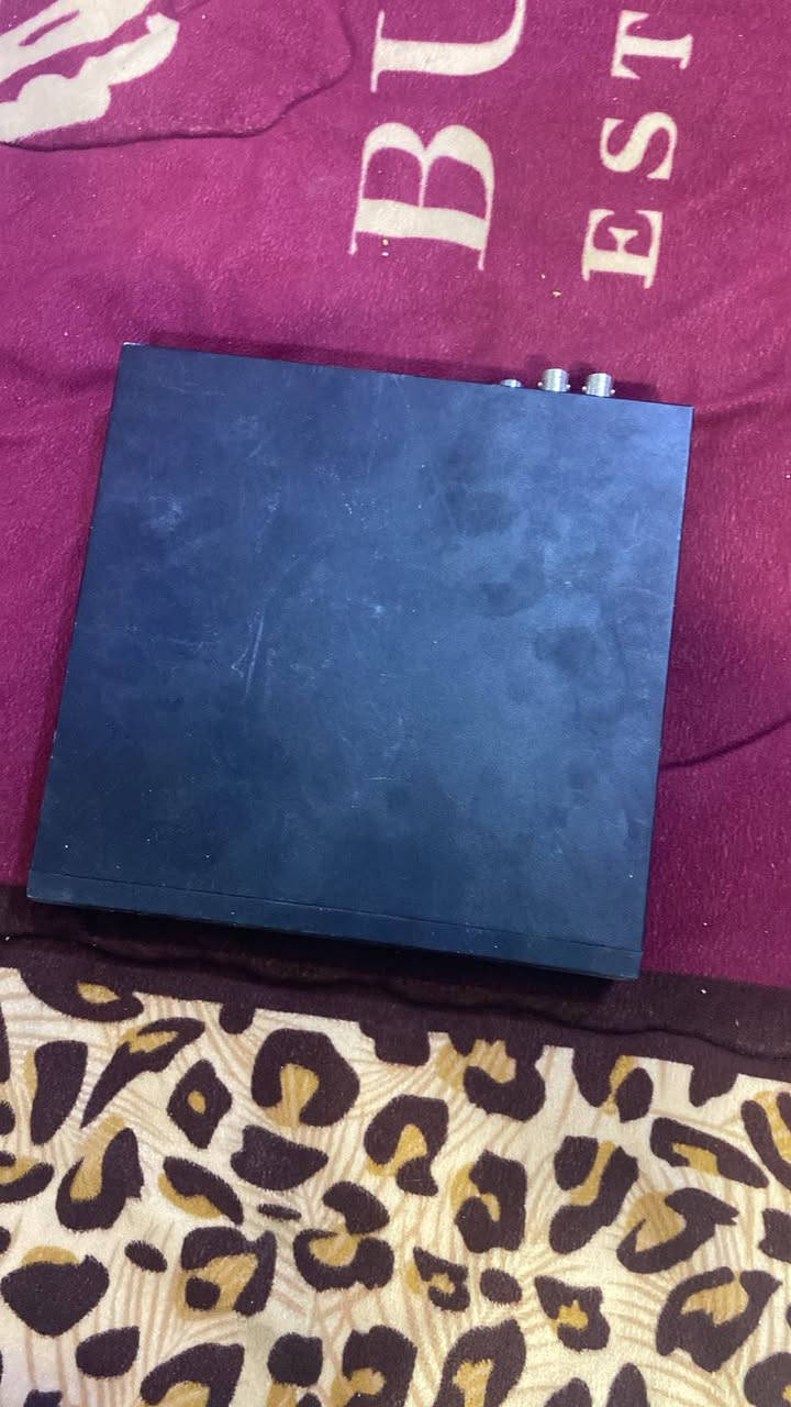 ثلاث كامرت مراقبه معا جهاز دي في ار واحد تيره. السعر85
***********
