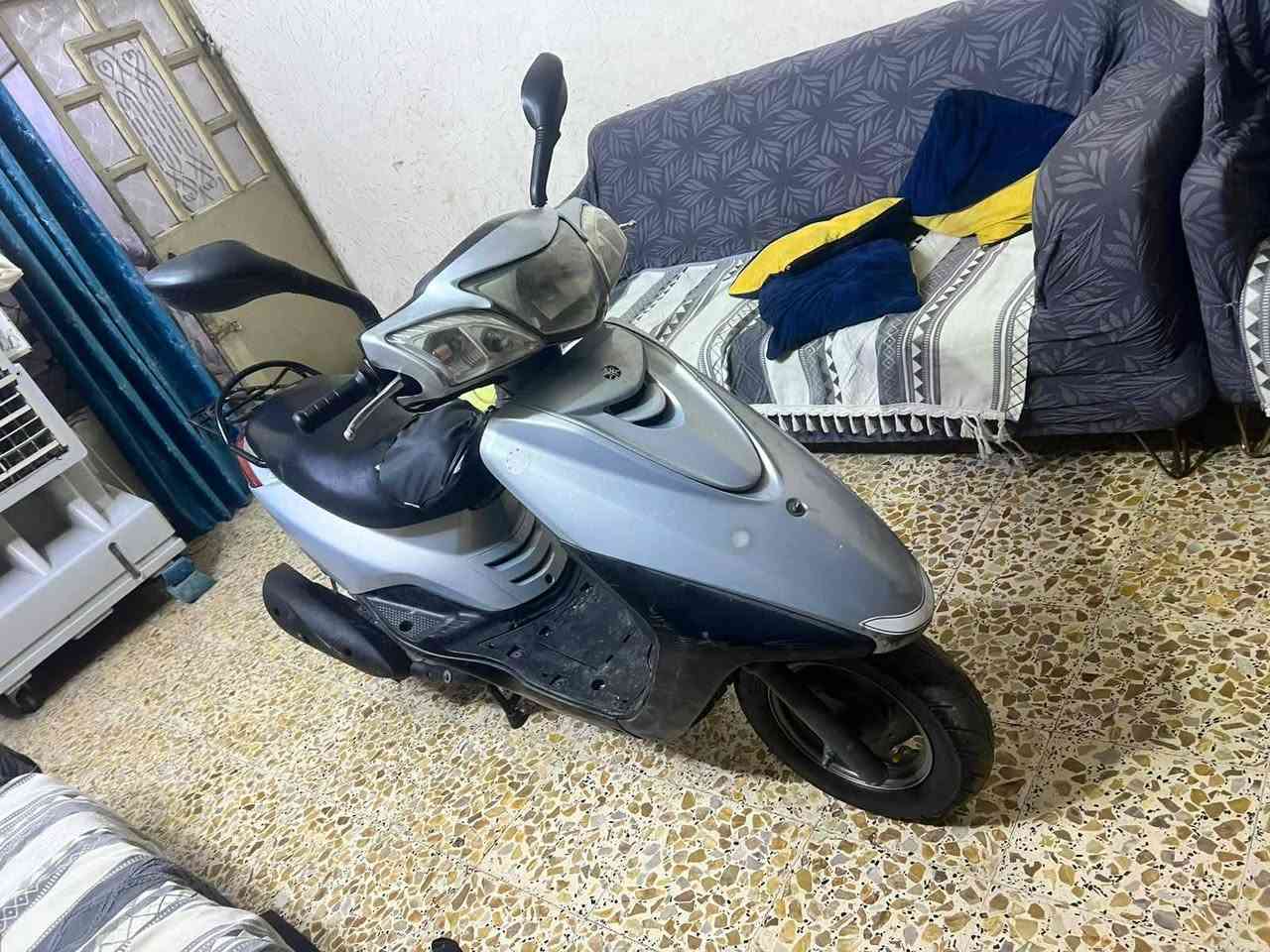 بريز ببغاء نوزل ياباني سكليتر خطين كله مختمه ختم واحد كله شغاله اي نقص مابيه نضافه فول دراجه جديده لوك السعر ٧٠٠ بغداد المشتل ***********
