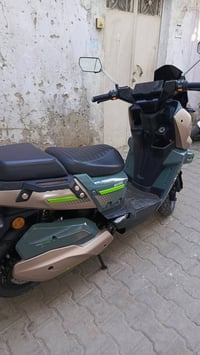 دراجة شحن للبيع (اباتشي) الملف 3000w البطاريات 6 كبار  السرعة 75 حقيقي...