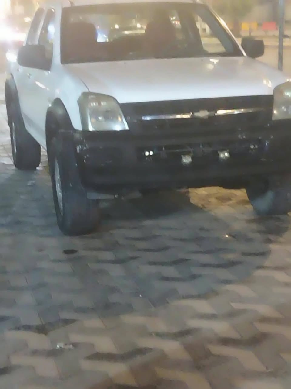 سياره بيكم ازوزه
مديل 2006
كير مكينه ففتي3000 جدد توني شادهن
تخم تاير جدد 
حداديه من دعاميه لدعاميه جدد
شاشه جبيره 
سستم سماعات
كتابه كامل وكمركه متفوع باقي بس عل قرص 
كتاب رسمي من ههيئت لمرور بيه 
دواخله حلوه 
تبريده ناقصه بس غاز 
فإن وكلشي مشتغل بيه 
كهربايات كامله كله
سعر سياره 40قفل 
رقم صاحب سياره ***********
