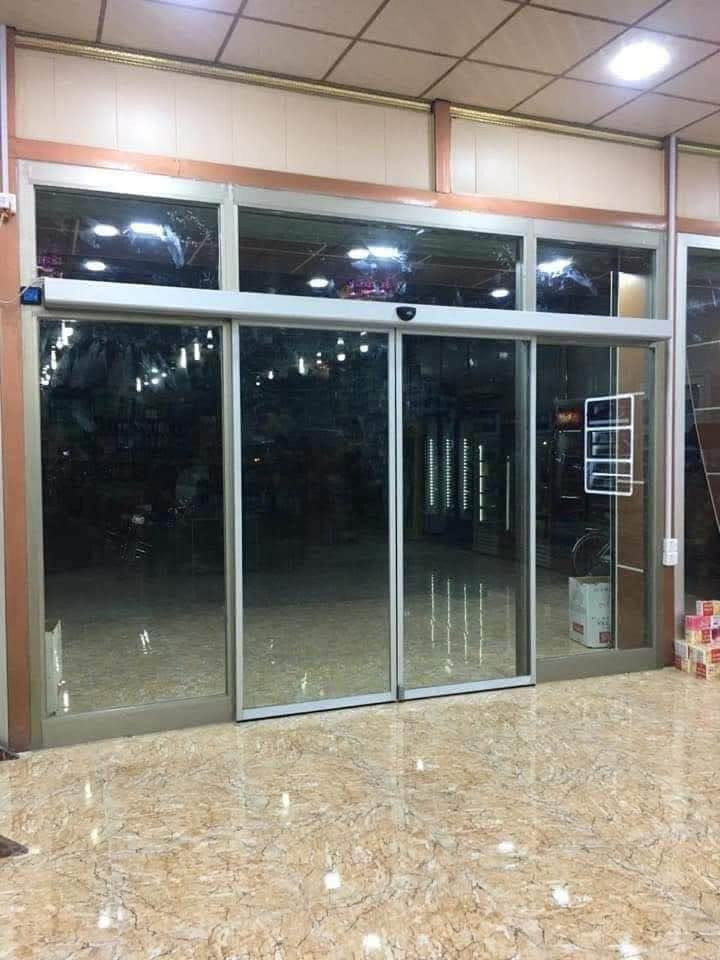 مستعدون لعمل واجهات الزجاج السكيورتي ١٠ ملم

للبنايات والمحلات والفنادق 

ابواب هايدروليك الامنيوم g60

ابواب سلايد

ابواب سوينك 

شاور حمام 

ابواب كهربائيه اوتوماتيك 

عمل زجاج بانورما للمصاعد

كافه أعمال المحجرات 

والكيرتن وول .وبإسعار تنافسية

للأتصال*********** الرمادي, الأنبار

