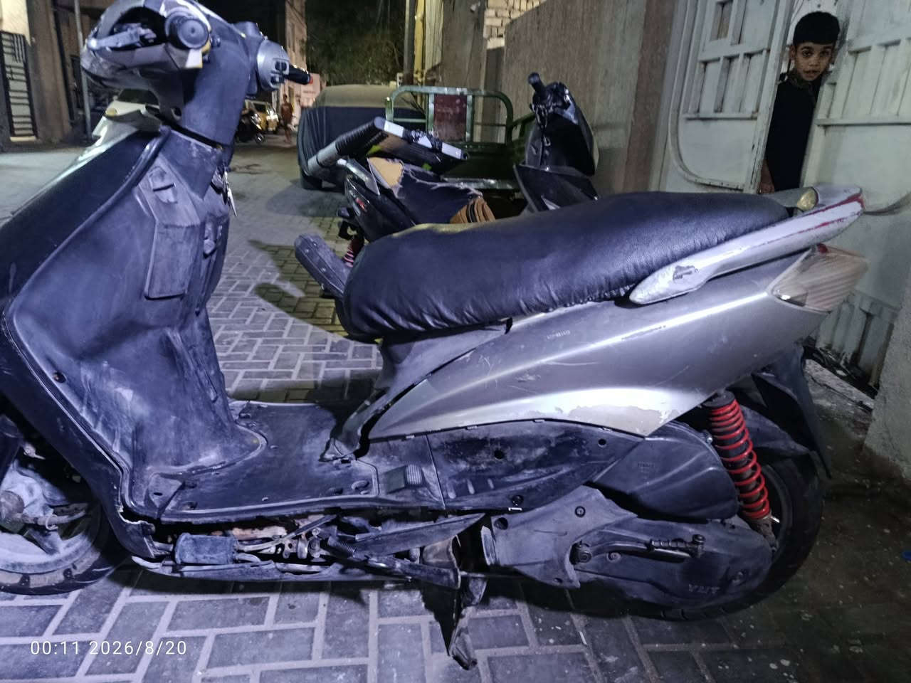 سكنس نثية 140 نكرة سلف مجفت قبل شهر البارحة بدلت دهن كهربائيات كلها شغالة بس الكلوب الامامي يرادلة تبديل السعر 350 مكاني بغداد الحرية الثانية الرقم للتواصل ***********
