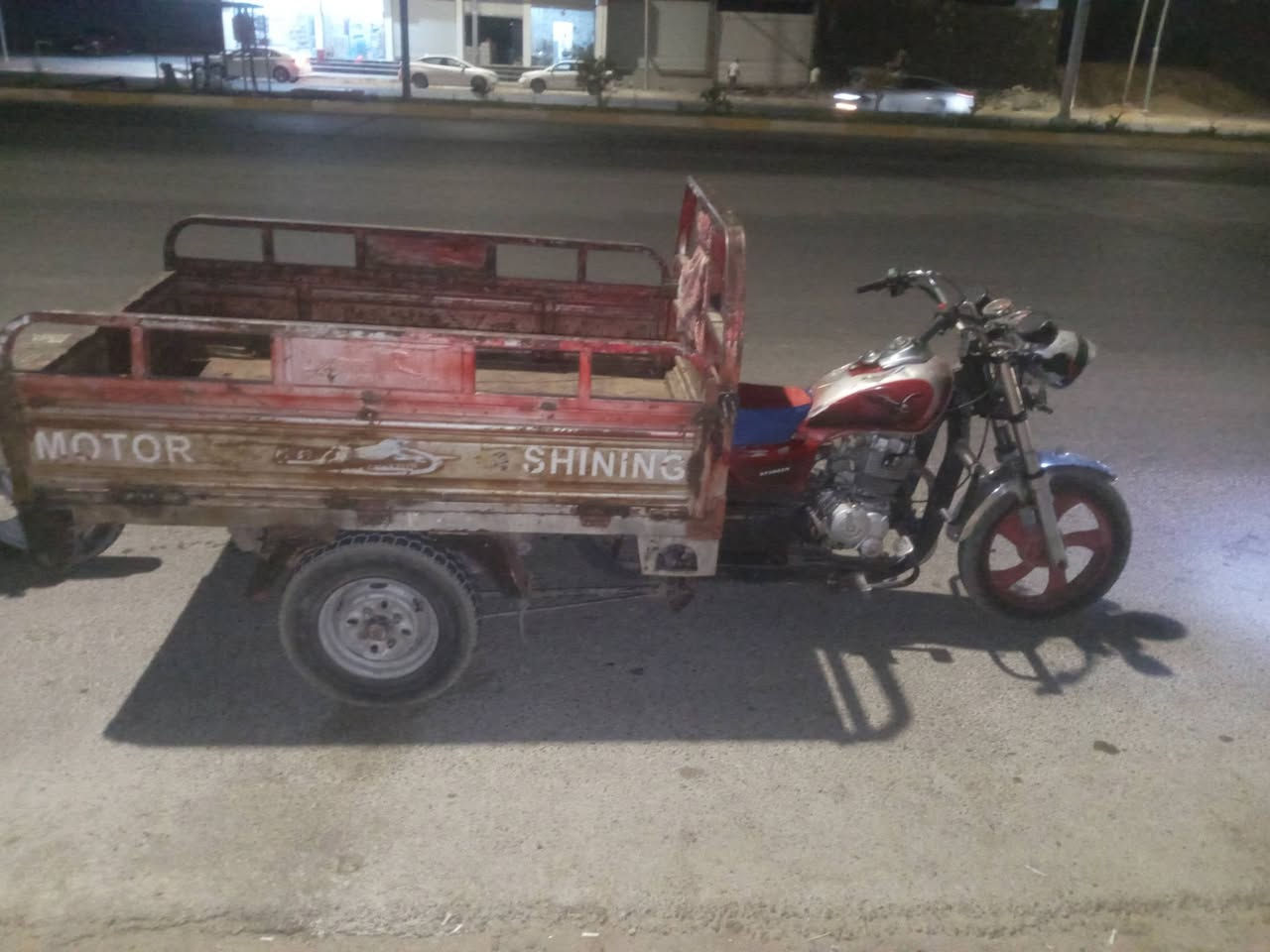 السلام عليكم عندي ستوته للبيع موديل 18 محرك 25 ستوته رقبه شاب سعر 950 وبيها مجال مكاني كركوك حزيران ***********
