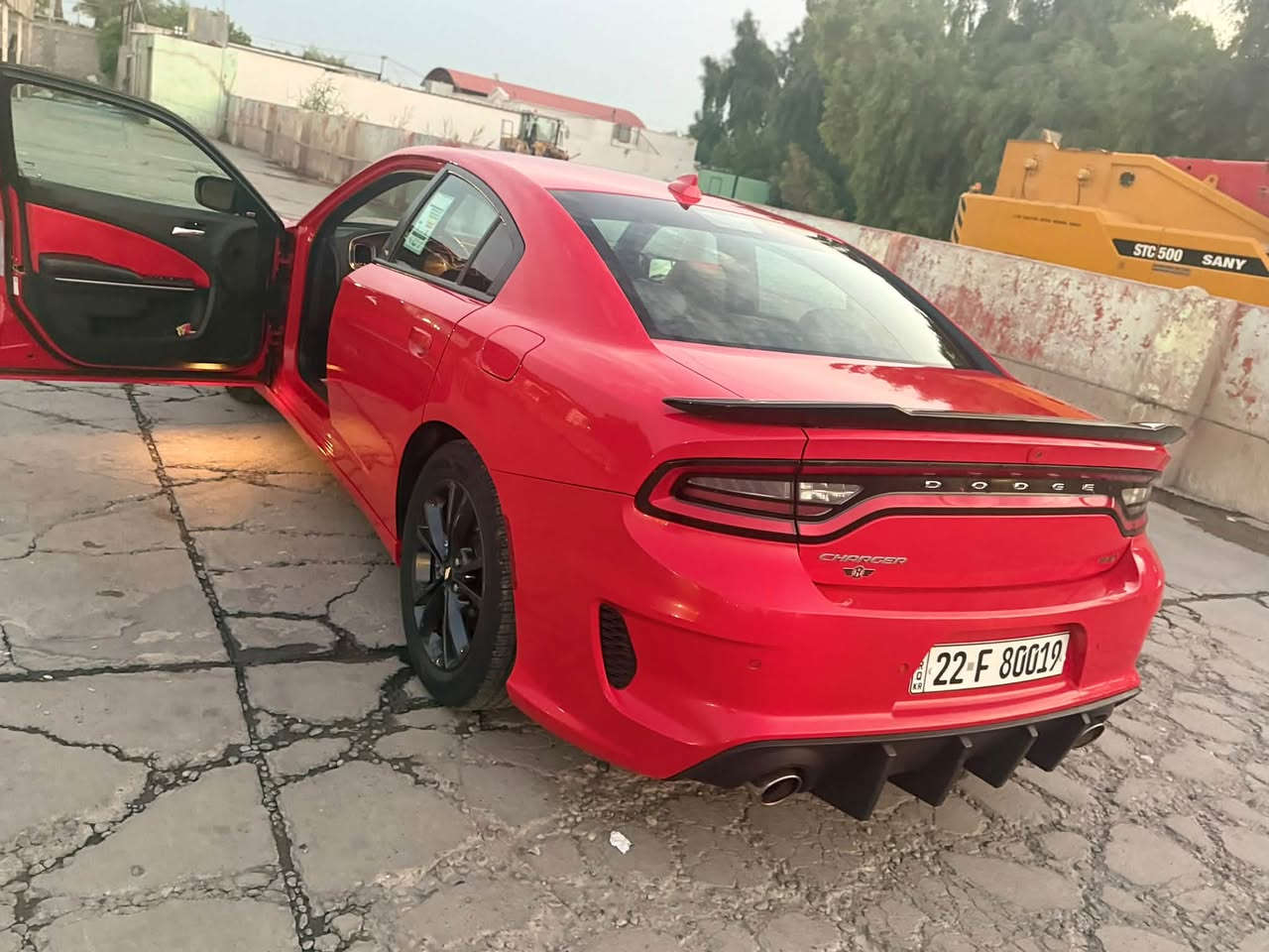 جارجر SXT • V6 • 100 الف ميل
