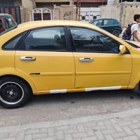 من رخصه الادمن للبيع شوفر ليت اوبتره  موديل ٢٠١٢ السياره بيه  ضربة بال...