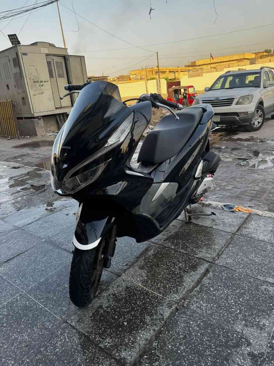 السلام عليكم
دراجه pcx جيل ال ثالث ياباني اصل JF موديل 2020

دراجه رمبه صارلها 3 اشهر مــن نازله شخط مابيها حساسات كلها شغاله آي نقص مابيها لونها ؏ حبري 

كفاله عامه مــن التاير لل التاير مكينه وكفر دراجه احلى مــن الصور مكينه خرسه بيها ورقه مال المزاد بصمه وحده 

ممشى الدراجه 6 الف حقيقي فقط دراجه ب الكارتونه السعر (21)$ بيها مجال بصيط كلش اذا مو شراي لتدخل 

مكاني بغداد مدينه الصدر  للتواصل متواجد واتساب واتصال فقط ***********📞📱.
