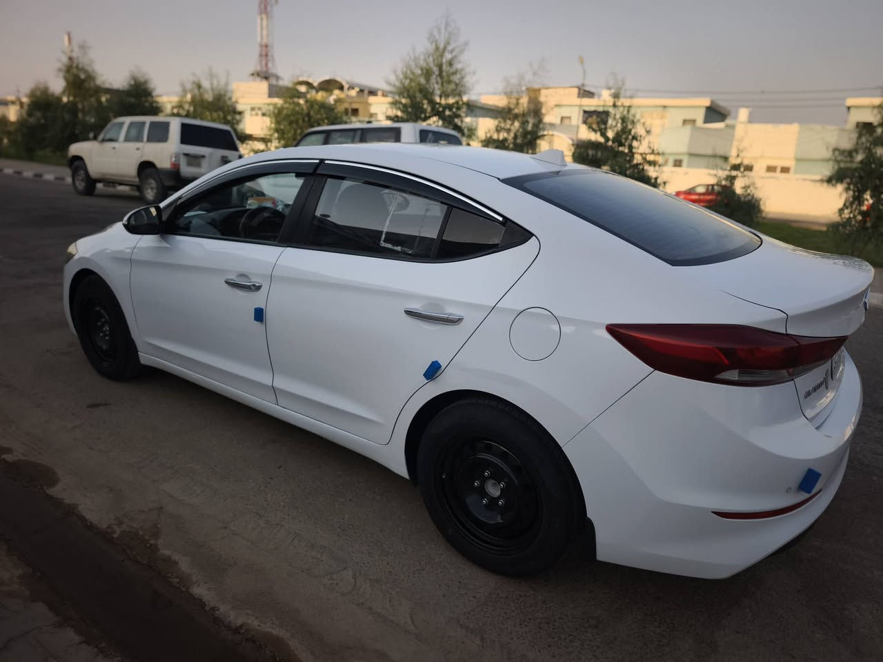 الانتره 18خليجي بيضه فول عدى البصمه رقم اربيل مكينه 2000
بيه باب العبري بارد اوبيه الجنطه بارد 
سعره 134 بيه مجال 
نجف 
***********
