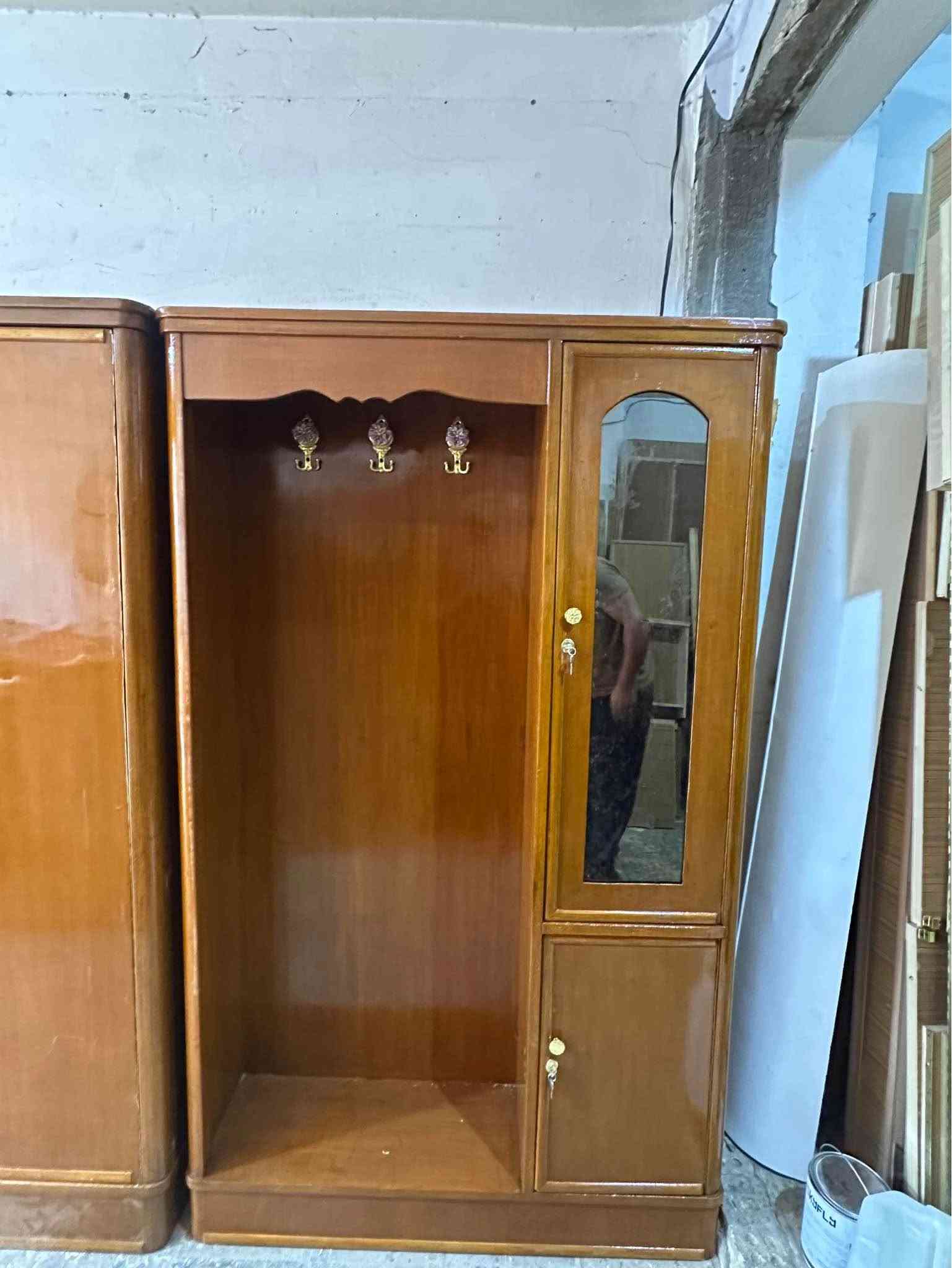 سلام عليكم 
غرفة نوم تسكام كامله من صبغ قفل يده 
النجف الاشرف تقاطع العسكري كبل 
الهاتف ***********
السعر 650 النجف, العراق
