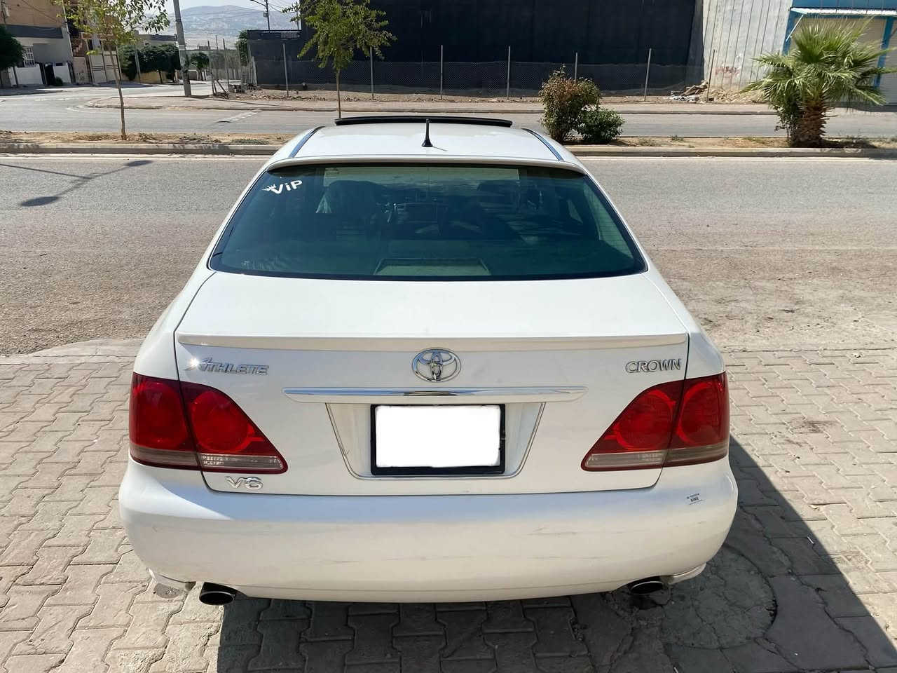 Toyota crown sport 2005
ساخ ساخ
مۆدێل ٢٠٠٥
یادی ٥٠ ساڵە 
٢ پارچەی ئەوروپا بۆیاخ
کۆدی هەیە و بارکۆدی وەرگرتوە
گێڕ و مەکینە گەورە ١٨٢
سەیارەکە لۆک لۆکە 
٣ دوگمەی فول
سڵایت
جڵد
هیتەر
ئاوێنە ئیشارەت
بلوتوزی بیلاد
کامێرا
لایت ناو ڕەش
عەتەری ١٨٤ لەسەرە
لەوی زەردی تۆمسی لەسەرە
٤ تایە و ویلی دینگەی ئیستیل لۆک
مەجموعە سوکان لێکزس زۆر نەرم 
هەر ٥ بەسمەی مەزبوت ئیشەکات
زۆر توند و تۆڵە هەر چرکەو ٣٠٠ دۆلار بڕە
گێڕ و مەکینە و هەموو گیانی بەشەرت 
نرخ ٨٥ معامەلە
***********
