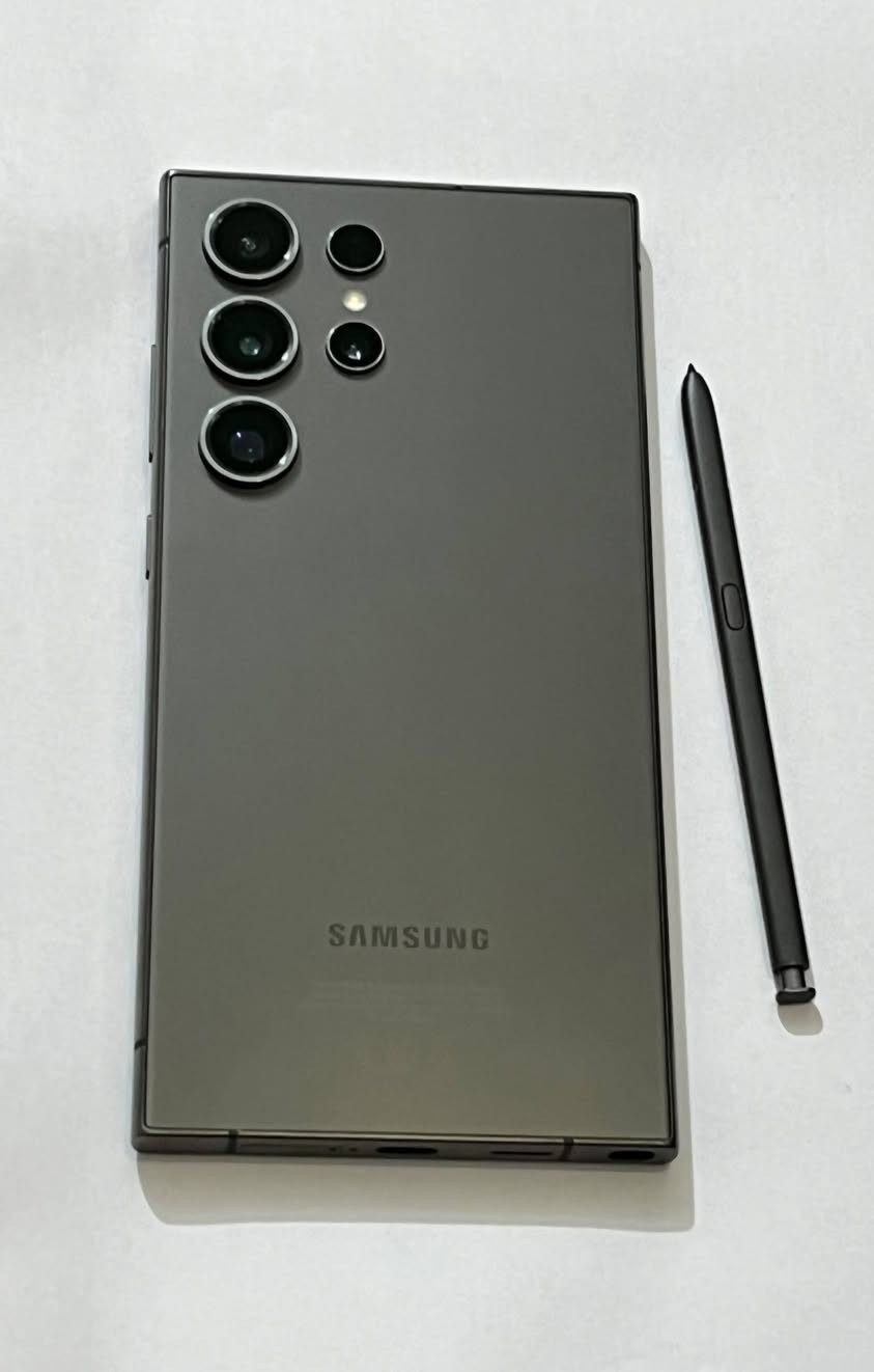 السلام عليكم جهاز Samsung S24 ultra
ذاكرة 256 عربي شرق اوسط لون اسود الجهاز كلش نظيف ومابيه اي خدوش نظافة 100% مع كامل ملحقات السعر الاتصال ع الرقم او مراسلة واتساب
***********
